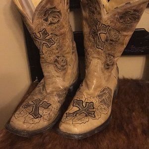 Corral Boots
